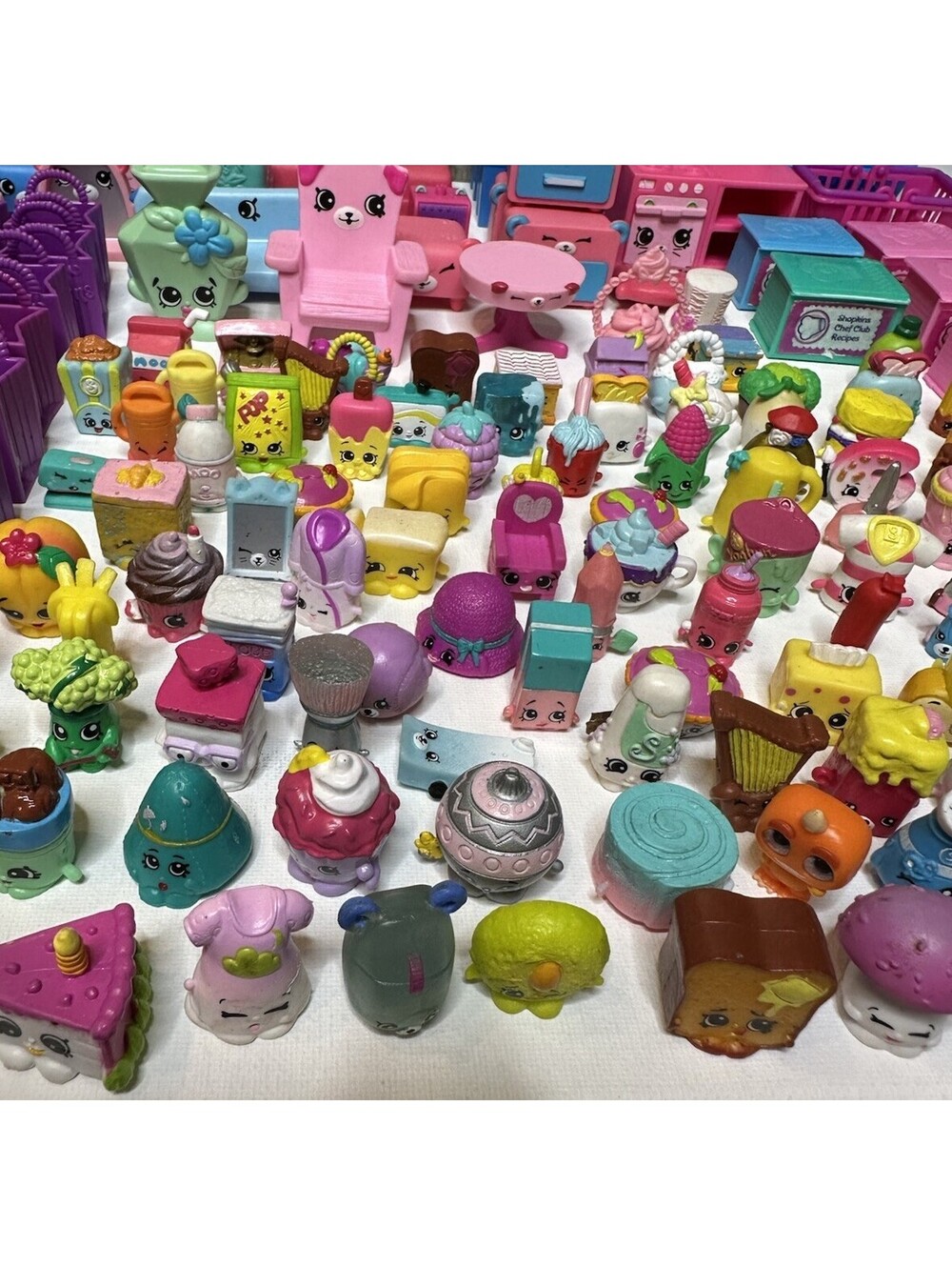 Huge Shopkins Mixed Lot 361 Pieces 250+ Figures Happy Places Shopville Furniture - Picture 8 of 9